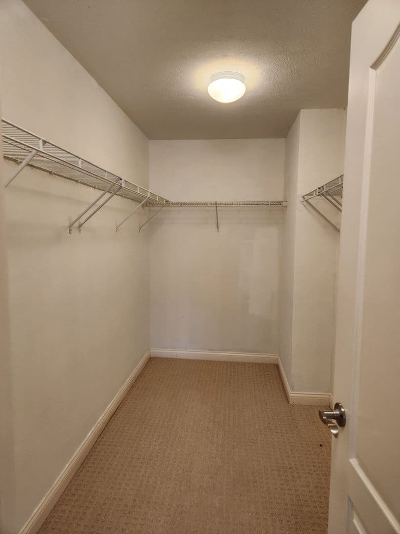 Columbus Condo: 5087 Dinard Way