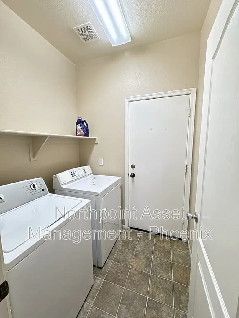 Goodyear House: 1215 N 158th Dr
