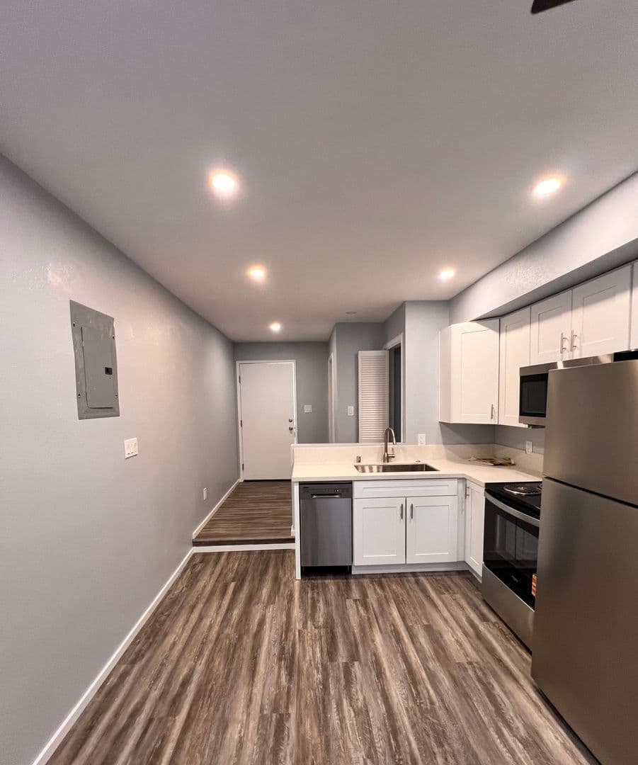 San Diego Apartment: 6234 Stanley Ave, Unit 3