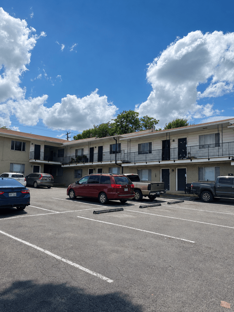 Austin Apartment: 8900 Collinfield Dr