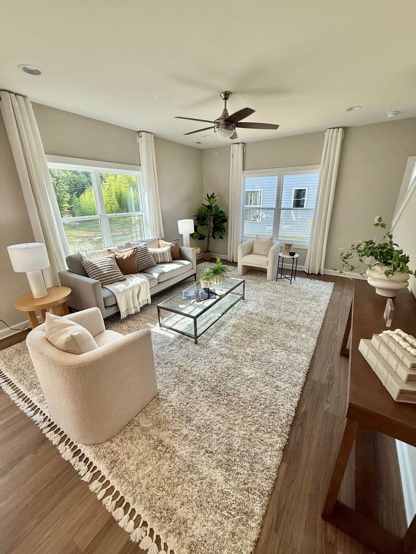 Charlotte House: 8021 Joy Crossing Ln