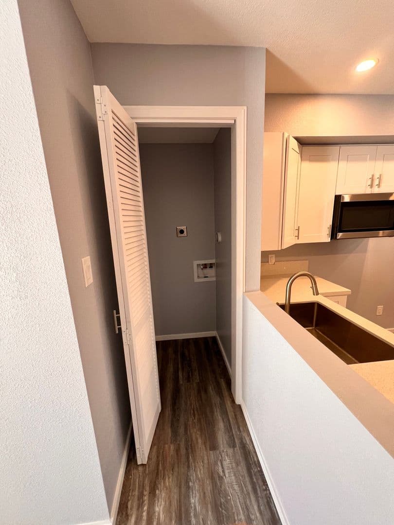 San Diego Apartment: 6234 Stanley Ave, Unit 3
