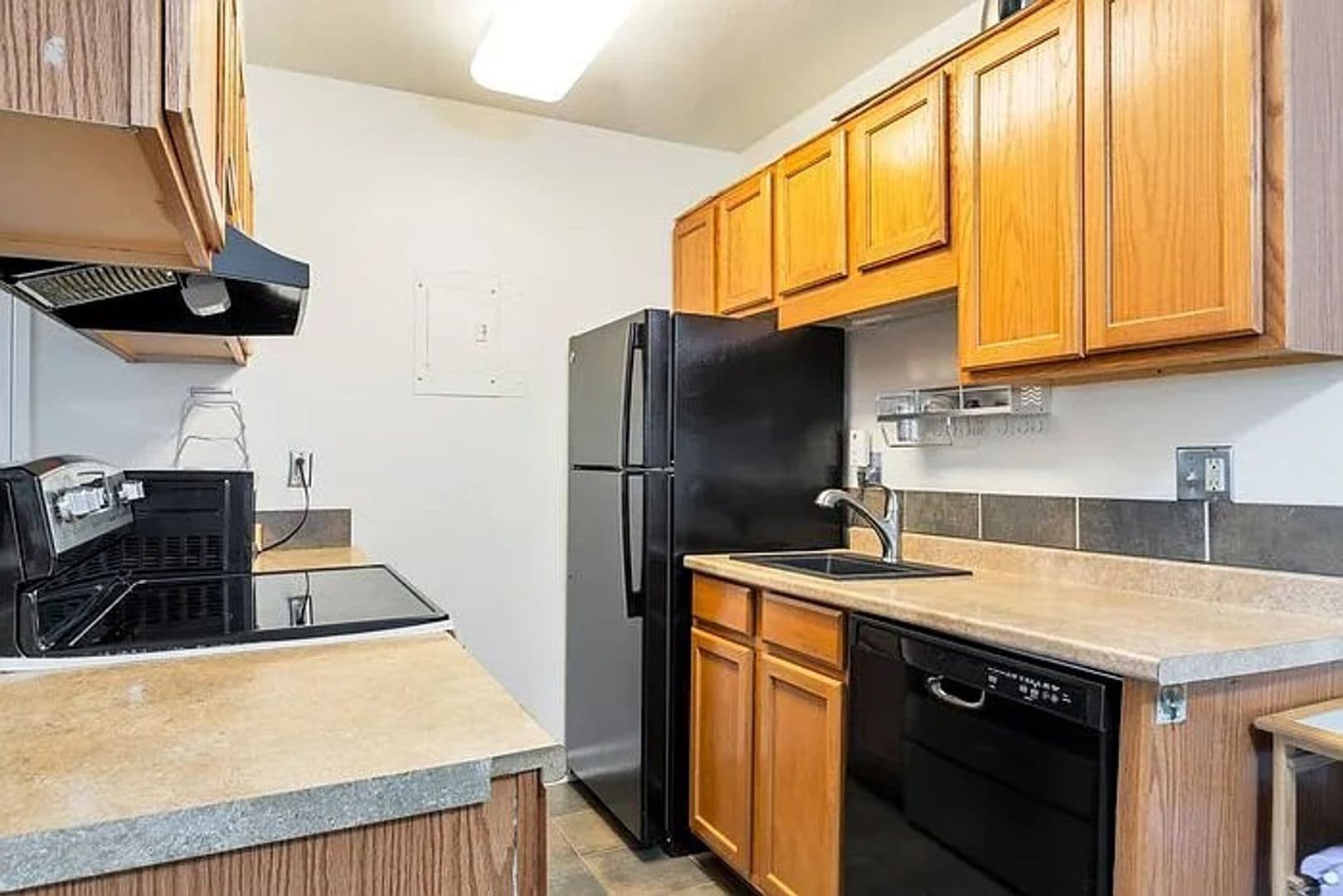 Boulder House: 850 W Moorhead Cir Apt 1D