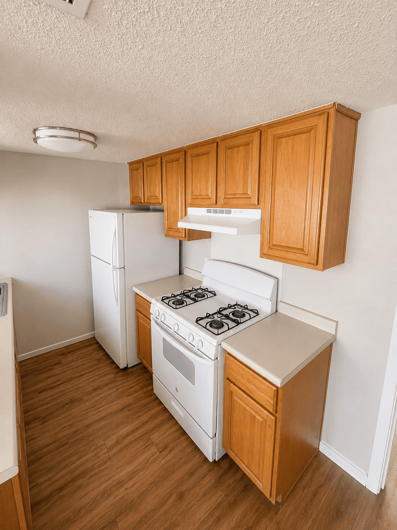 Austin Apartment: 8807 Redfield Ln