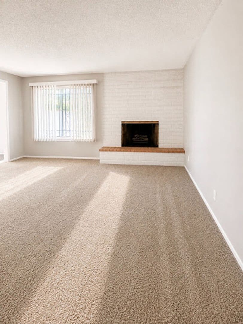 Tucson House: 9060 E Bluefield St
