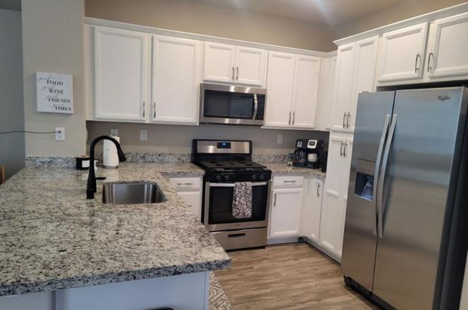 Fair Oaks House: 6404 Brando Loop