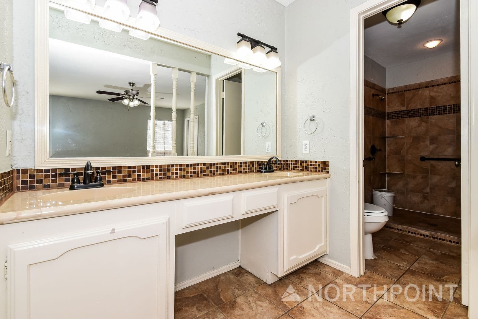 Rowlett House: 6113 Denver St