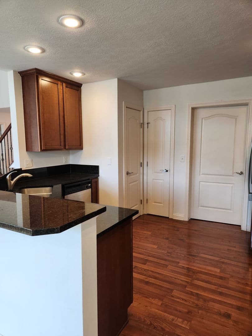 Columbus Condo: 5087 Dinard Way