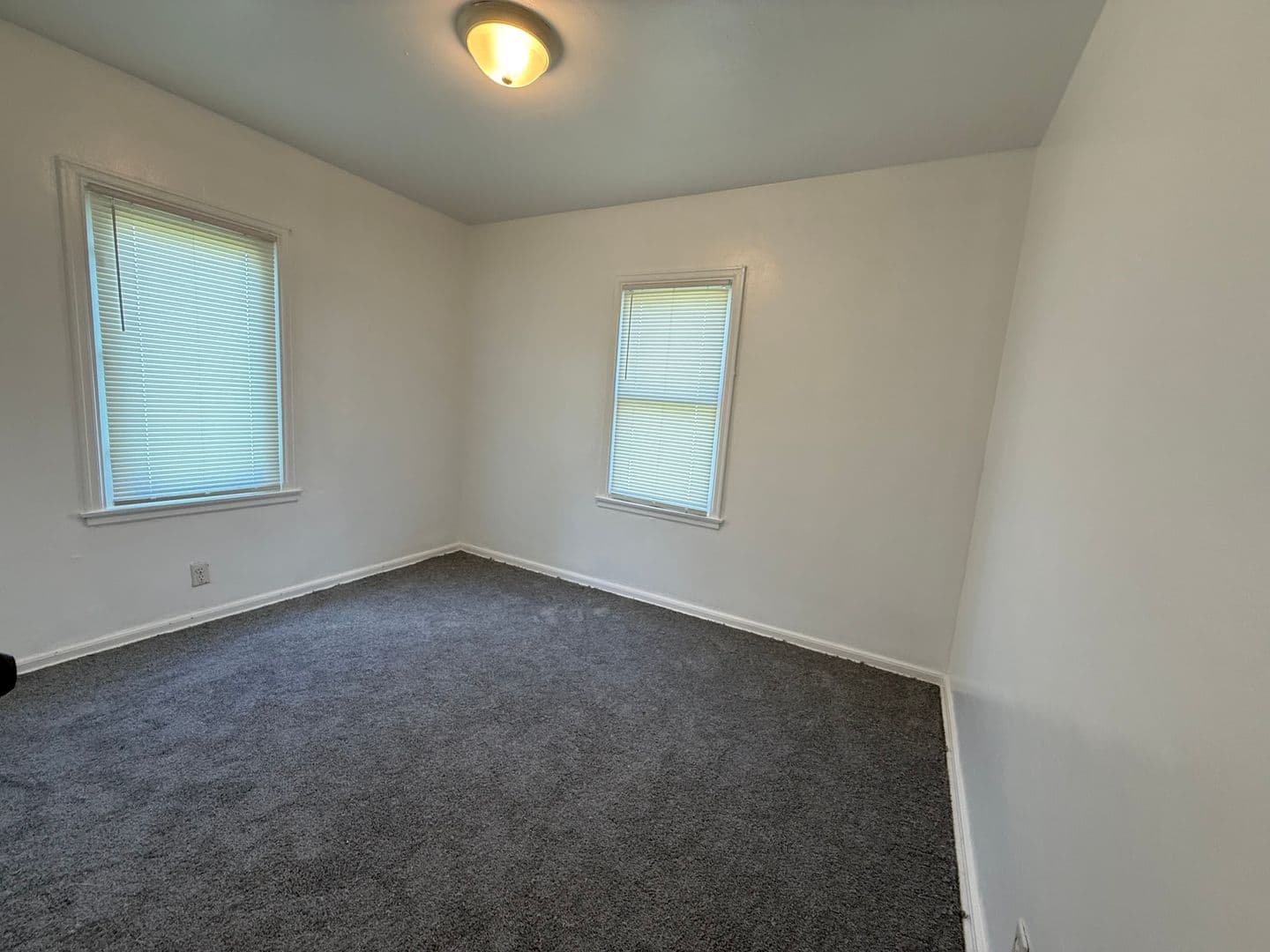 Columbus House: 3091 E 13th Ave