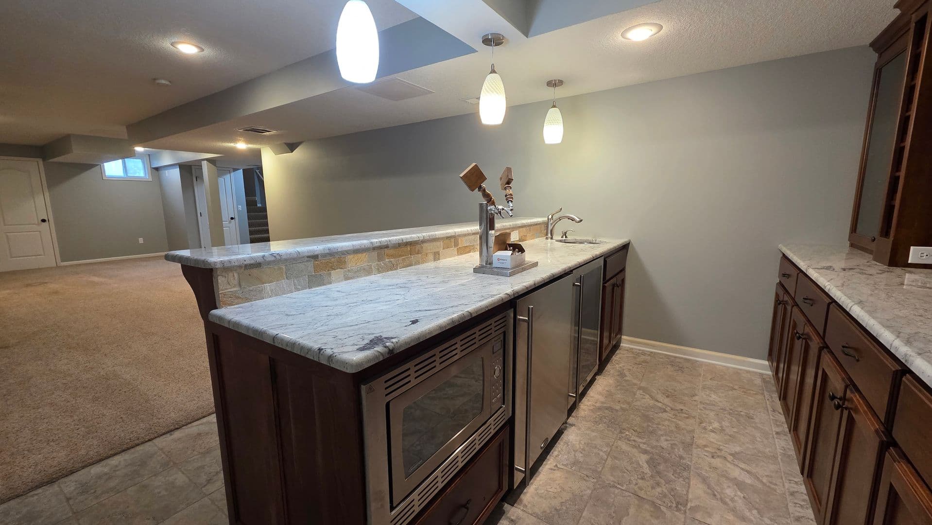 Overland Park House: 13232 Carter St