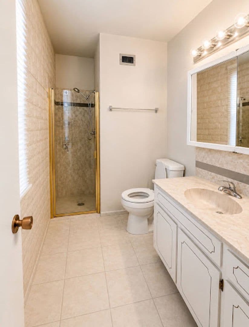 Tucson House: 9060 E Bluefield St