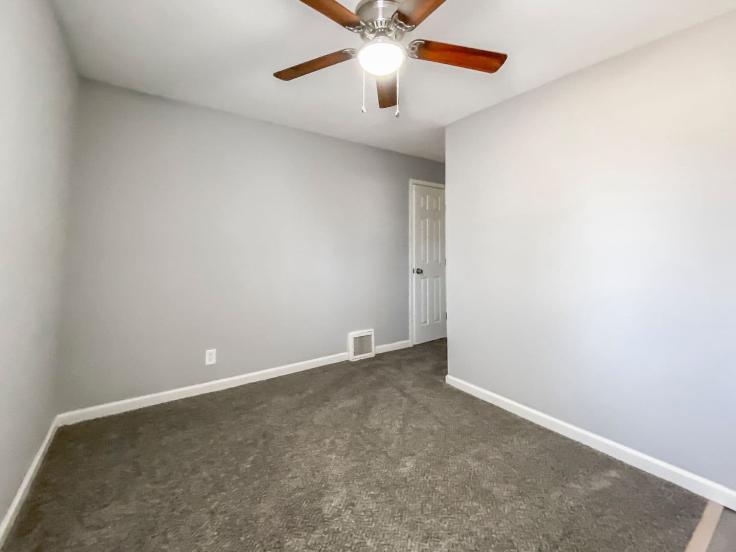 Kansas City House: 11426 Applewood Dr