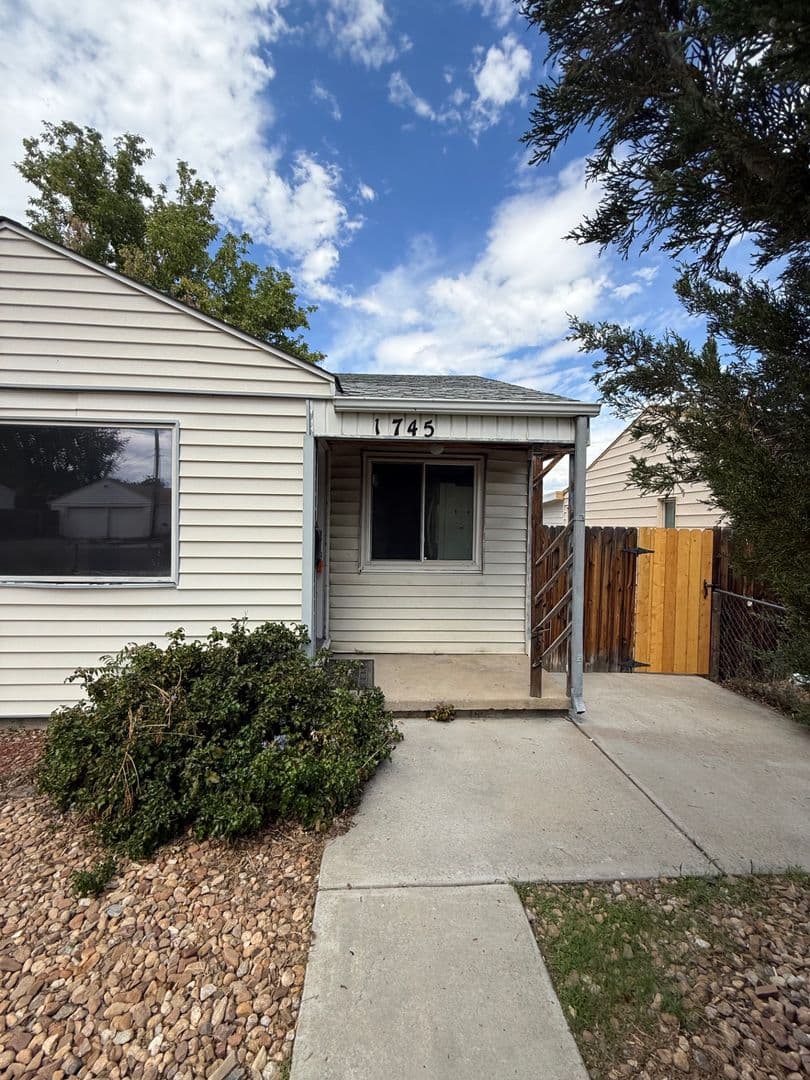 Denver House: 1745 W Virginia Ave