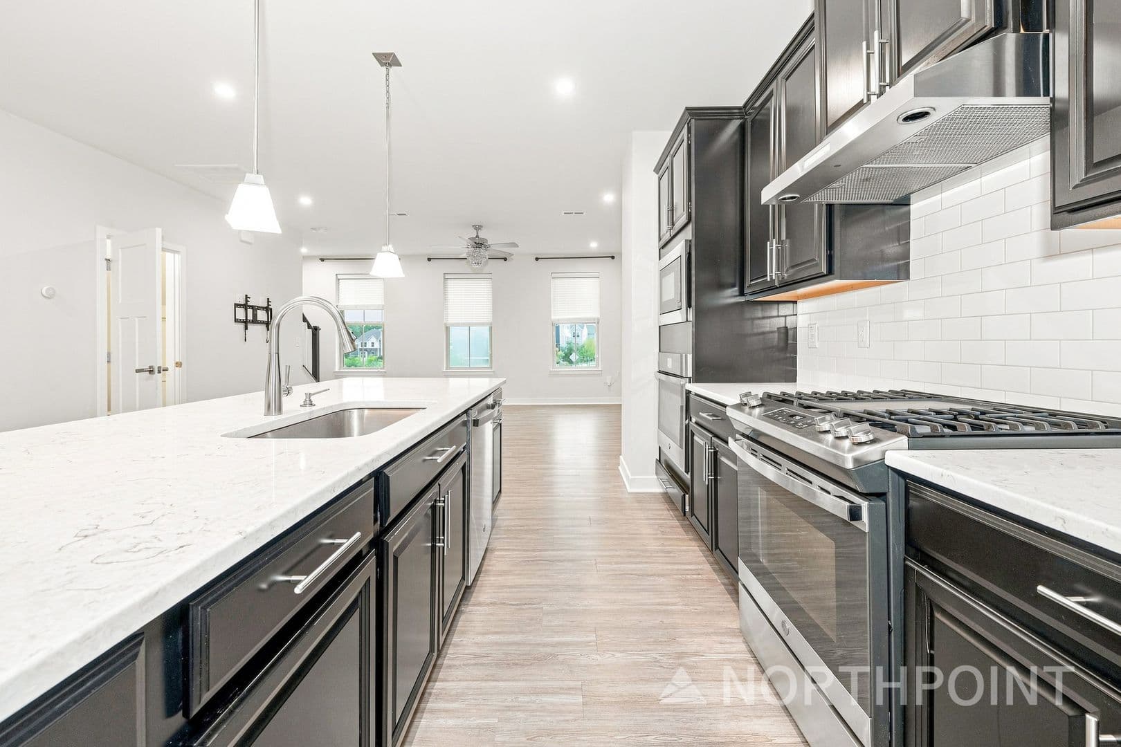 Cary Townhome: 934 Channing Park Cir
