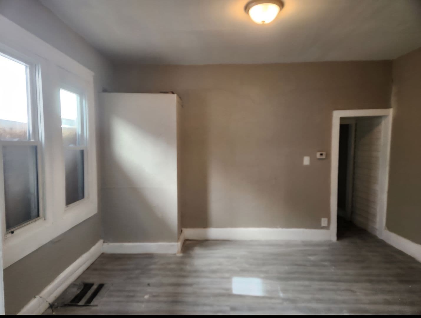 Columbus Apartment: 94-96 N Hague Ave