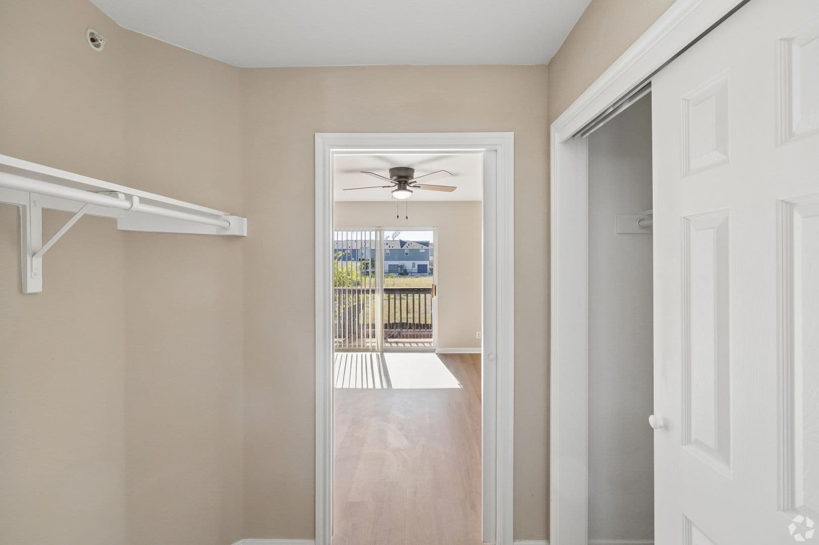 Leander Apartment: 413 Lion Dr