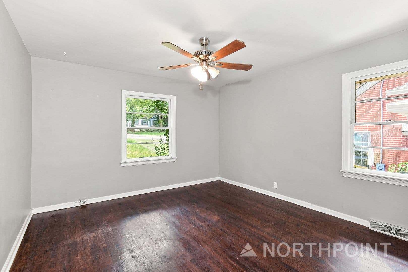 Decatur House: 1003 Forrest Blvd