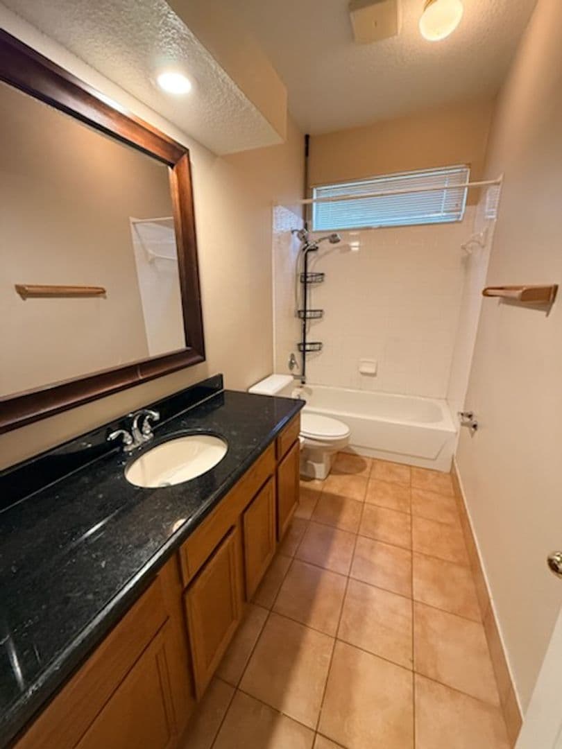 Palm Harbor House: 4351 Ellinwood Blvd