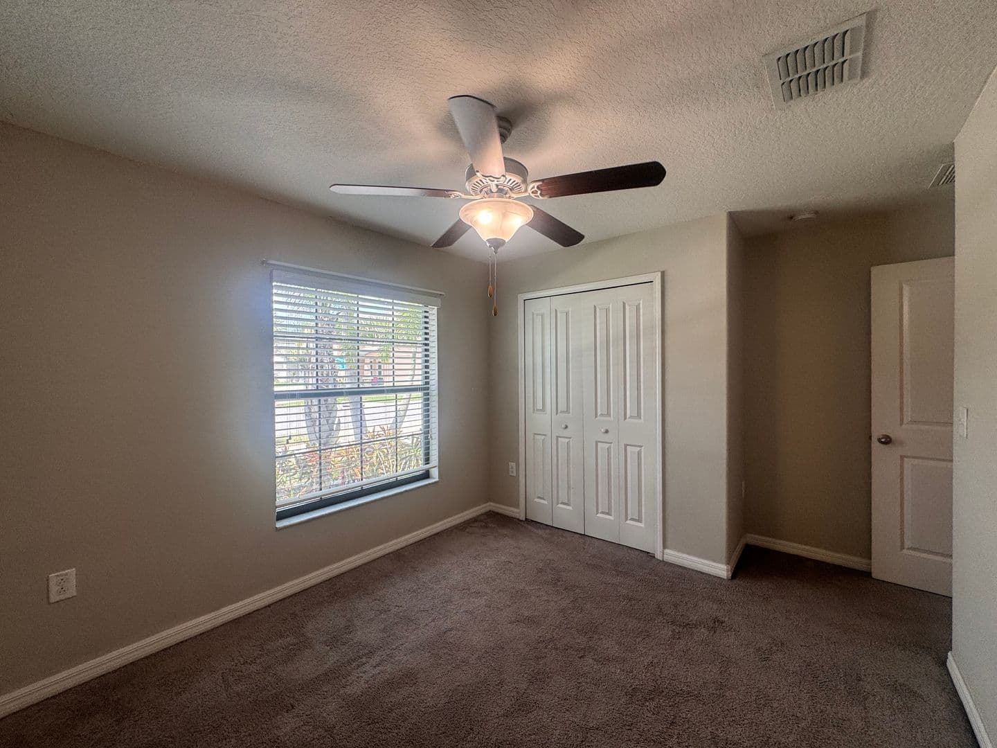 Wimauma House: 10164 Carloway Hills Dr