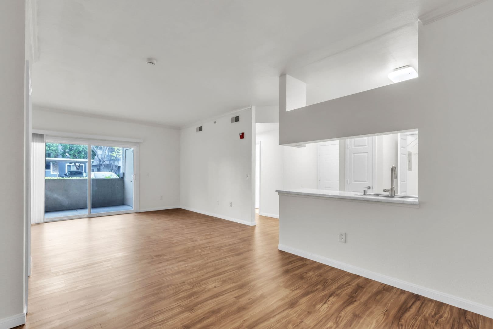 Roseville Apartment: 701 Gibson Dr