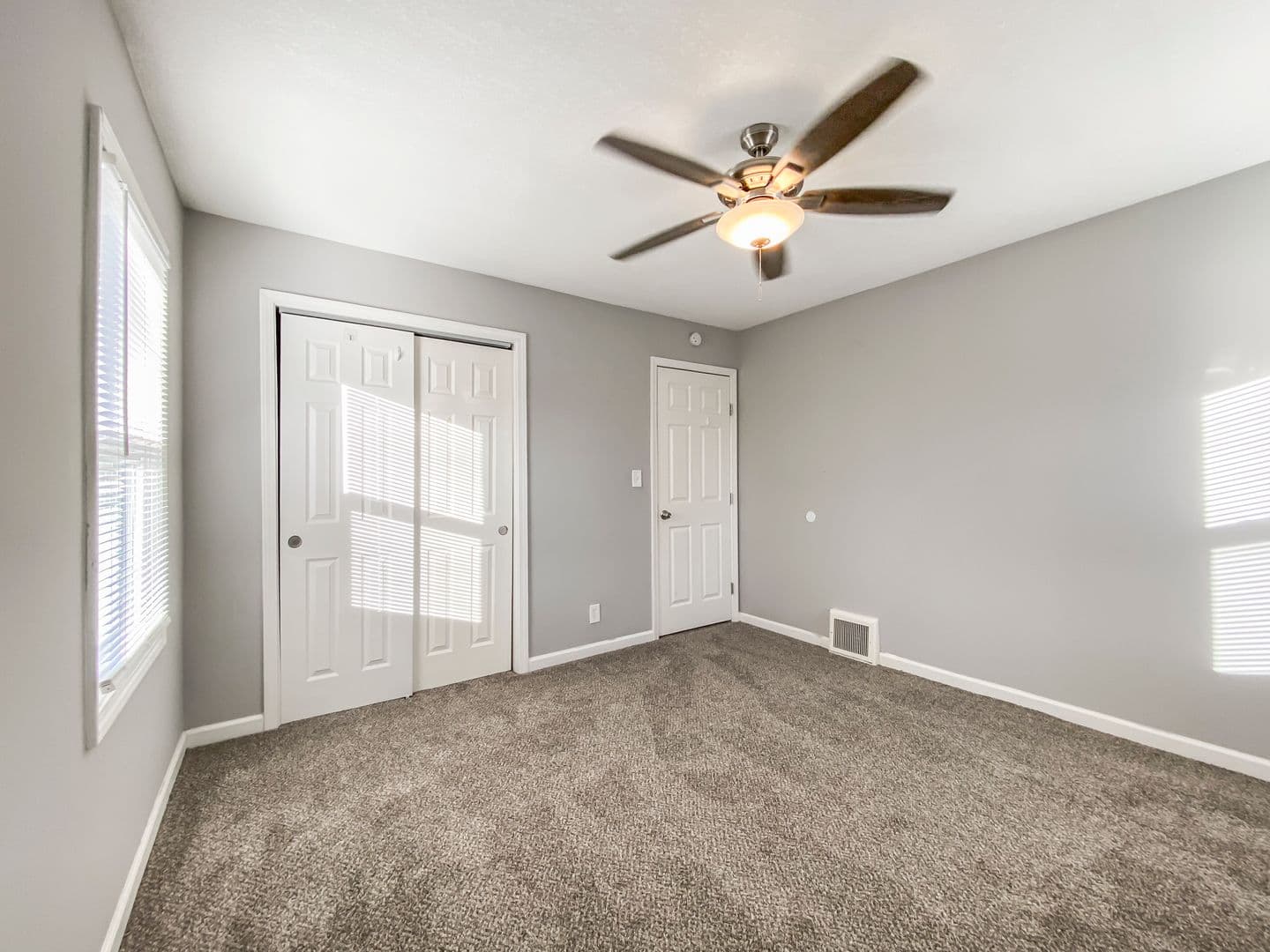 Kansas City House: 11426 Applewood Dr
