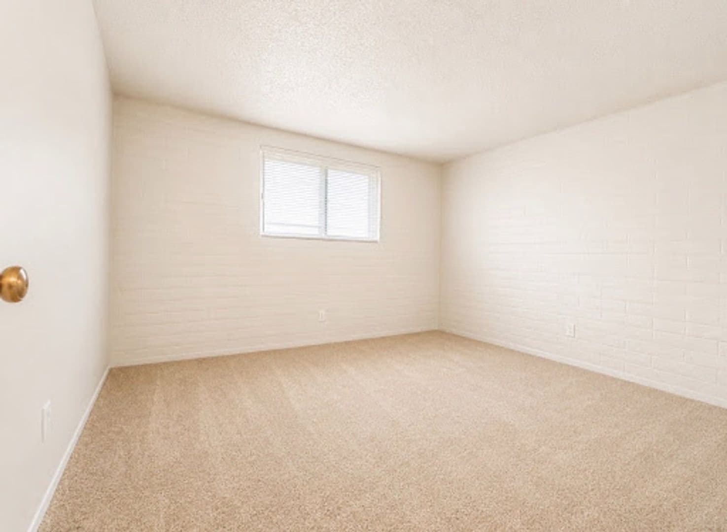 Tucson House: 9060 E Bluefield St
