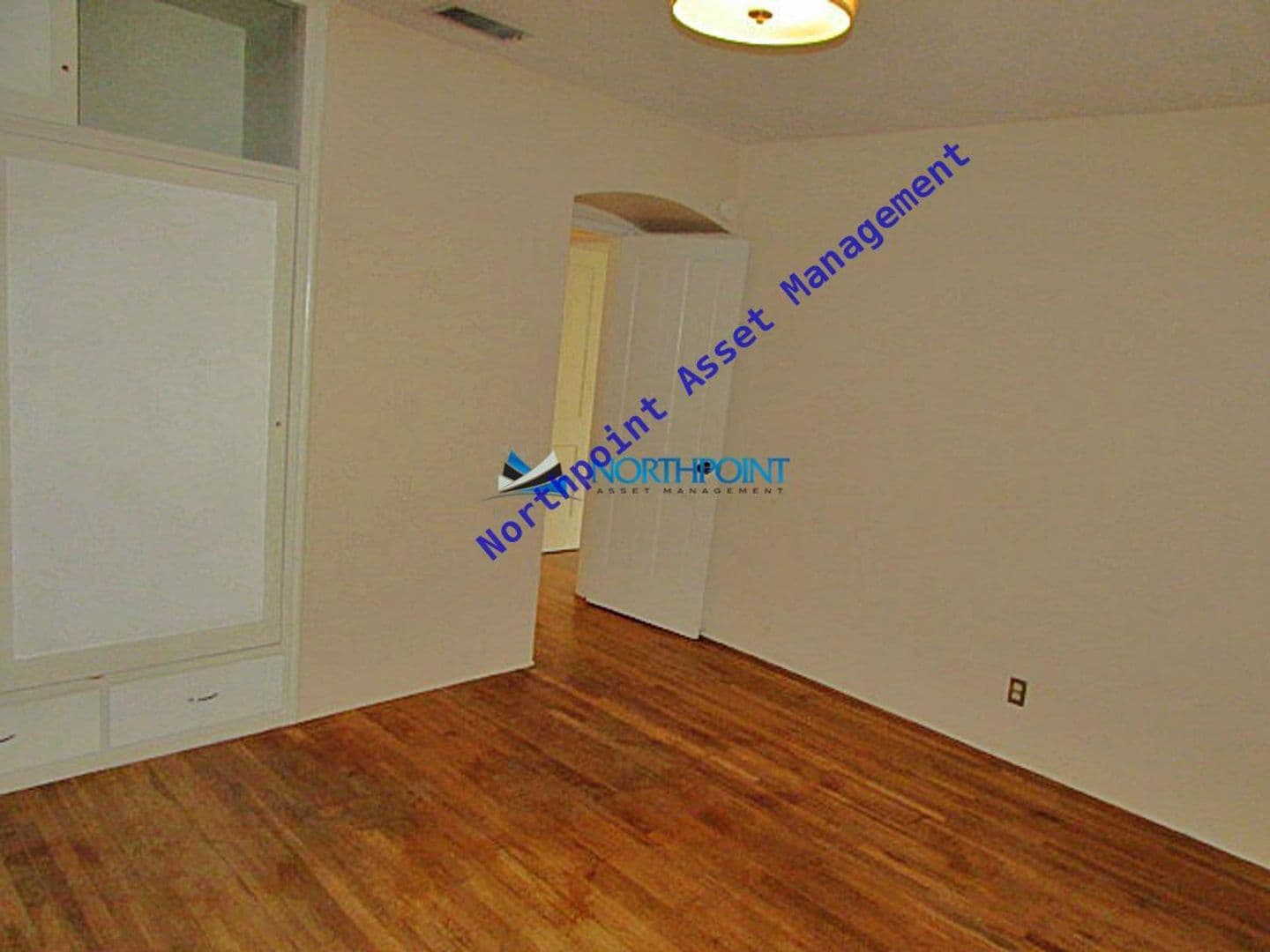 Riverside House: 6646 Palm Ave