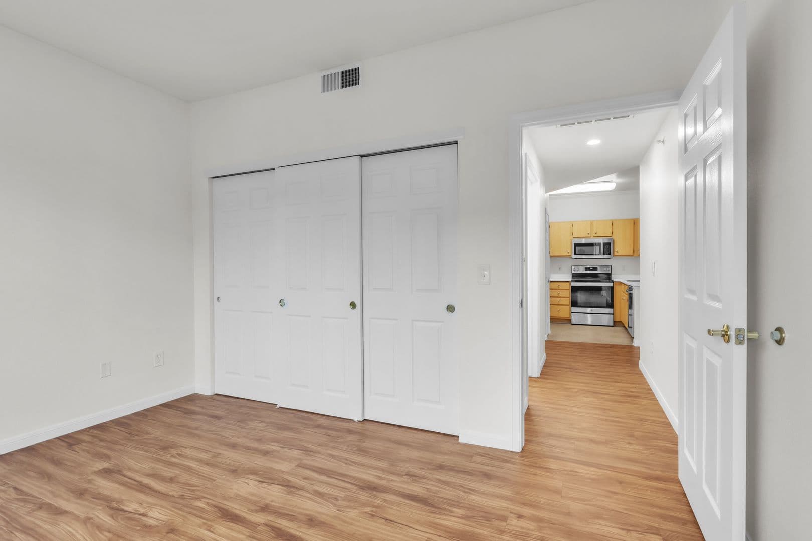 Roseville Apartment: 701 Gibson Dr