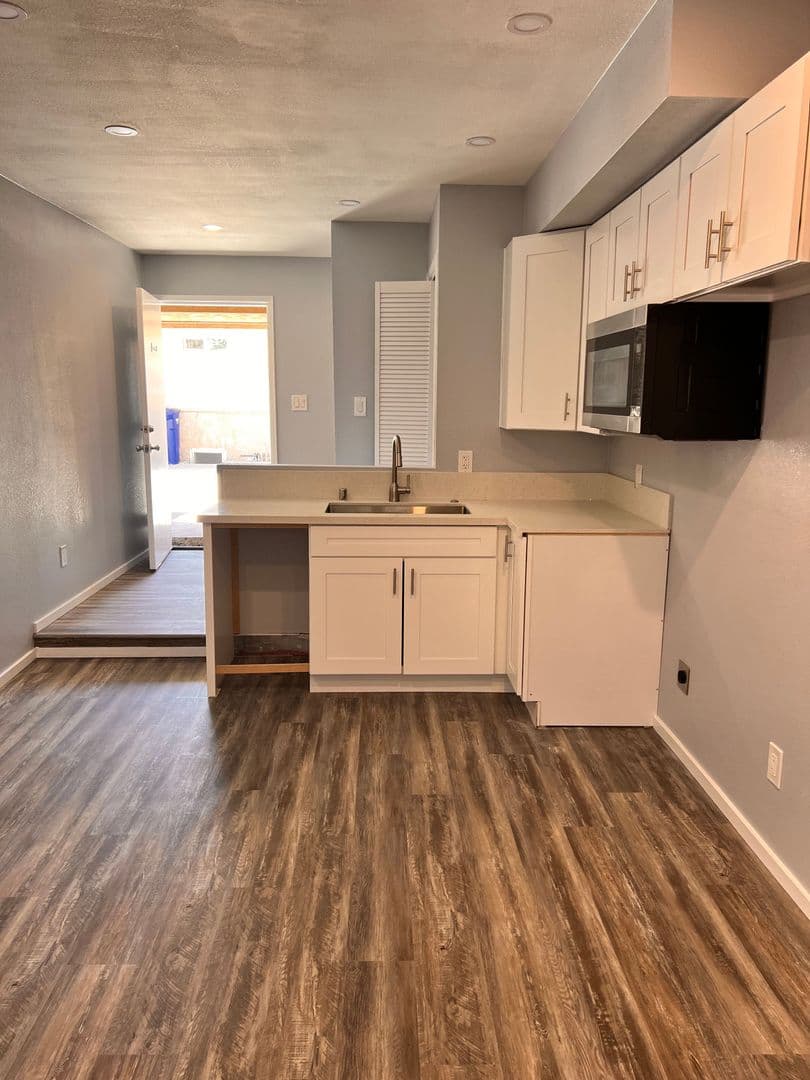 San Diego Apartment: 6234 Stanley Ave, Unit 3