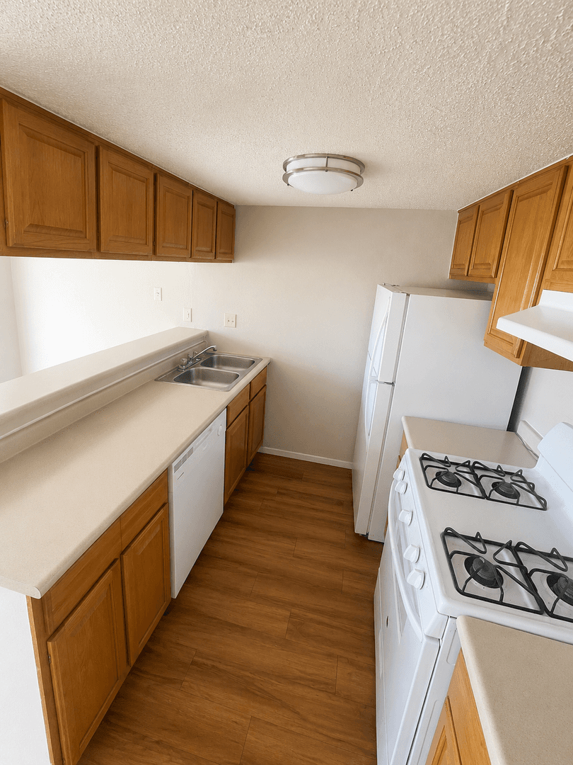 Austin Apartment: 8807 Redfield Ln