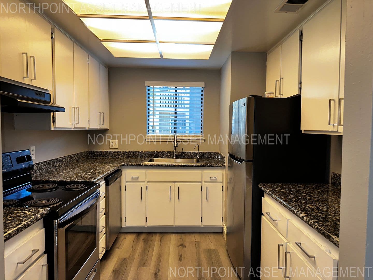 Sacramento Condo: 1578 Newborough Dr