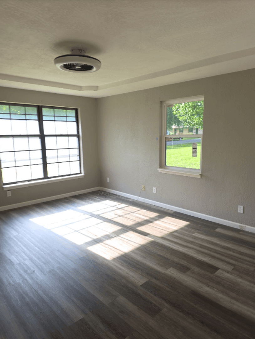 Louisburg Apartment: 305 S Mulberry St