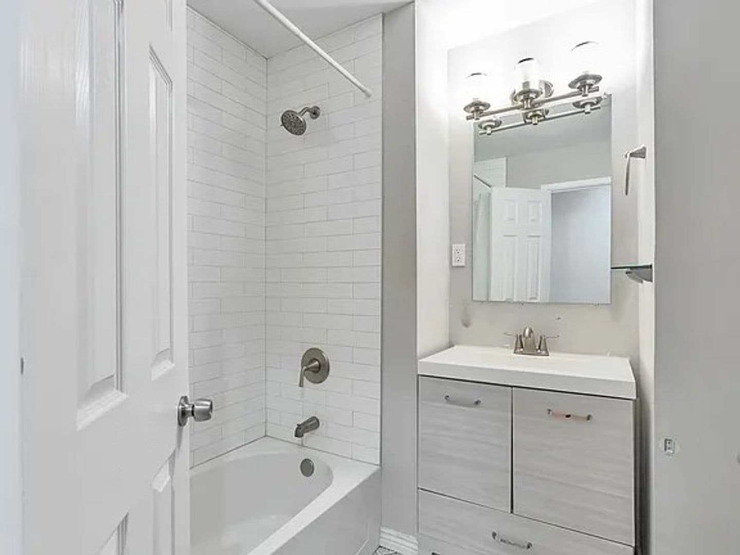 Aurora House: 13508 E 5th Pl