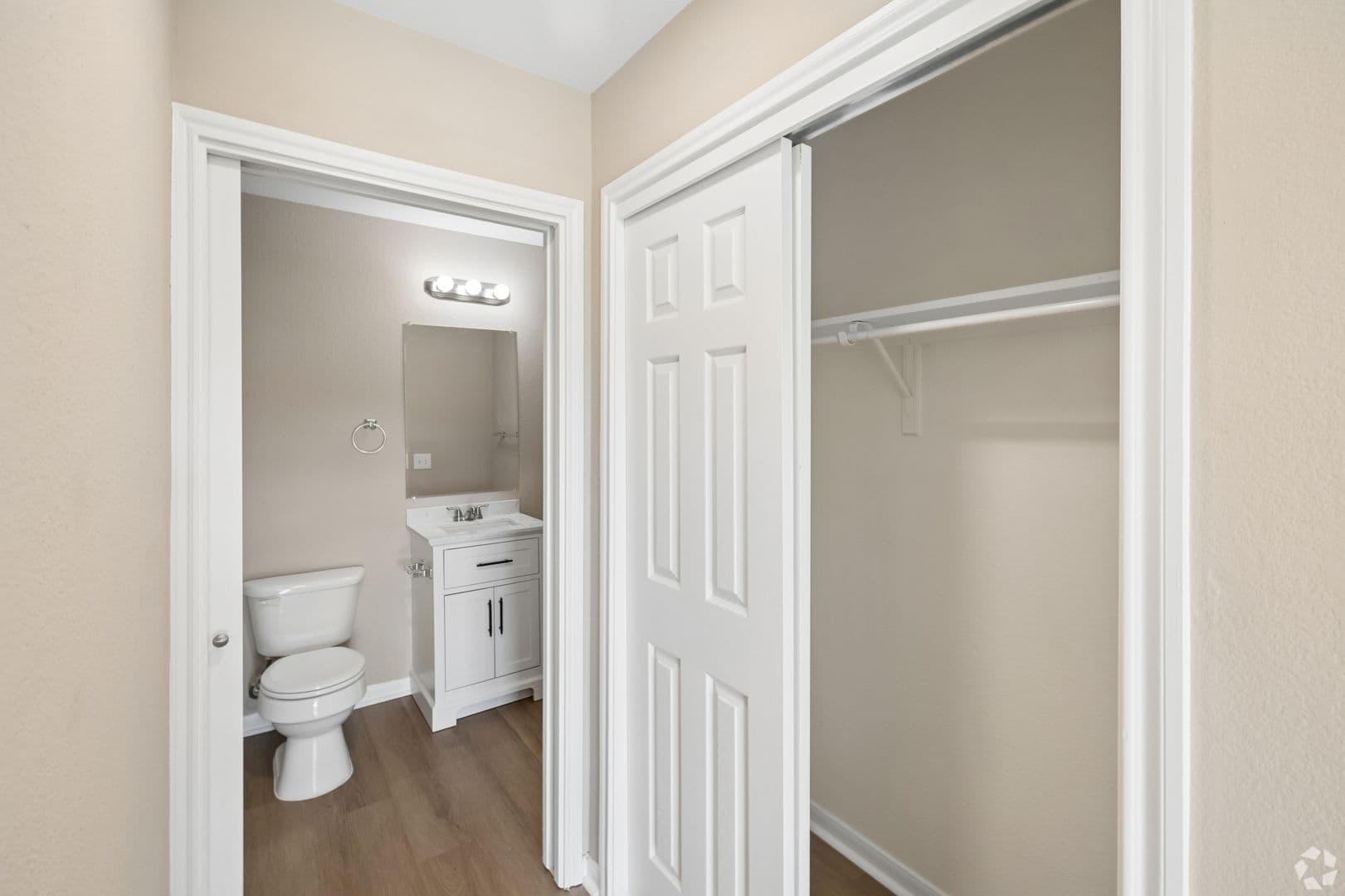 Leander Apartment: 413 Lion Dr