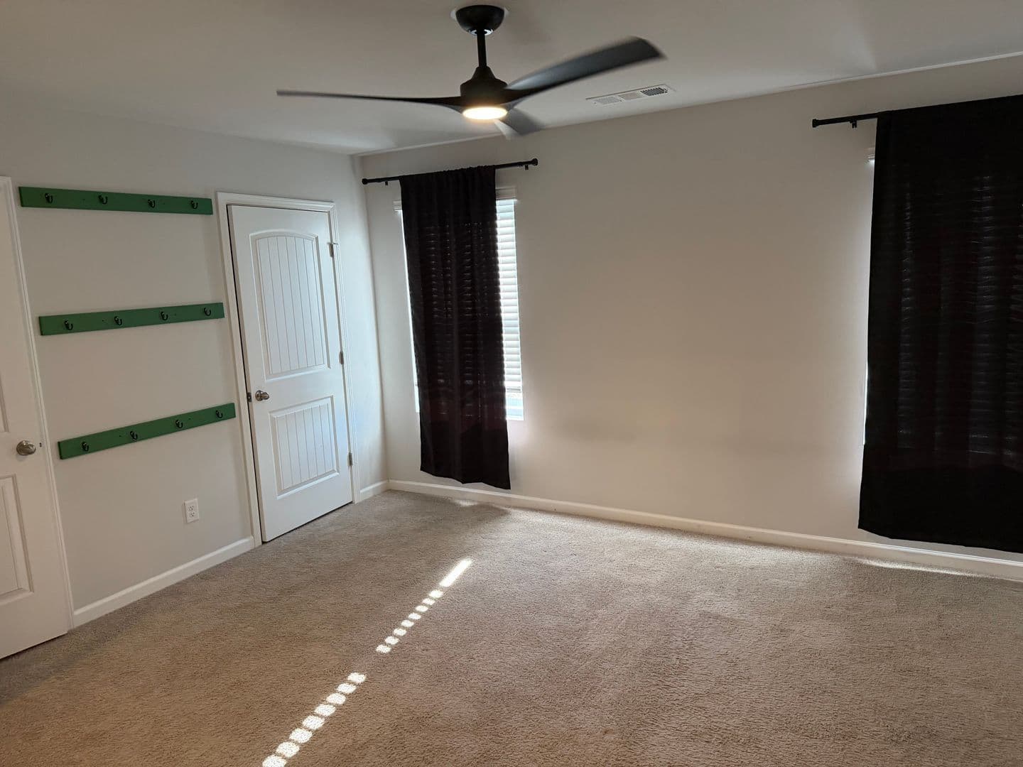 Columbia Townhome: 1407 Walker Way