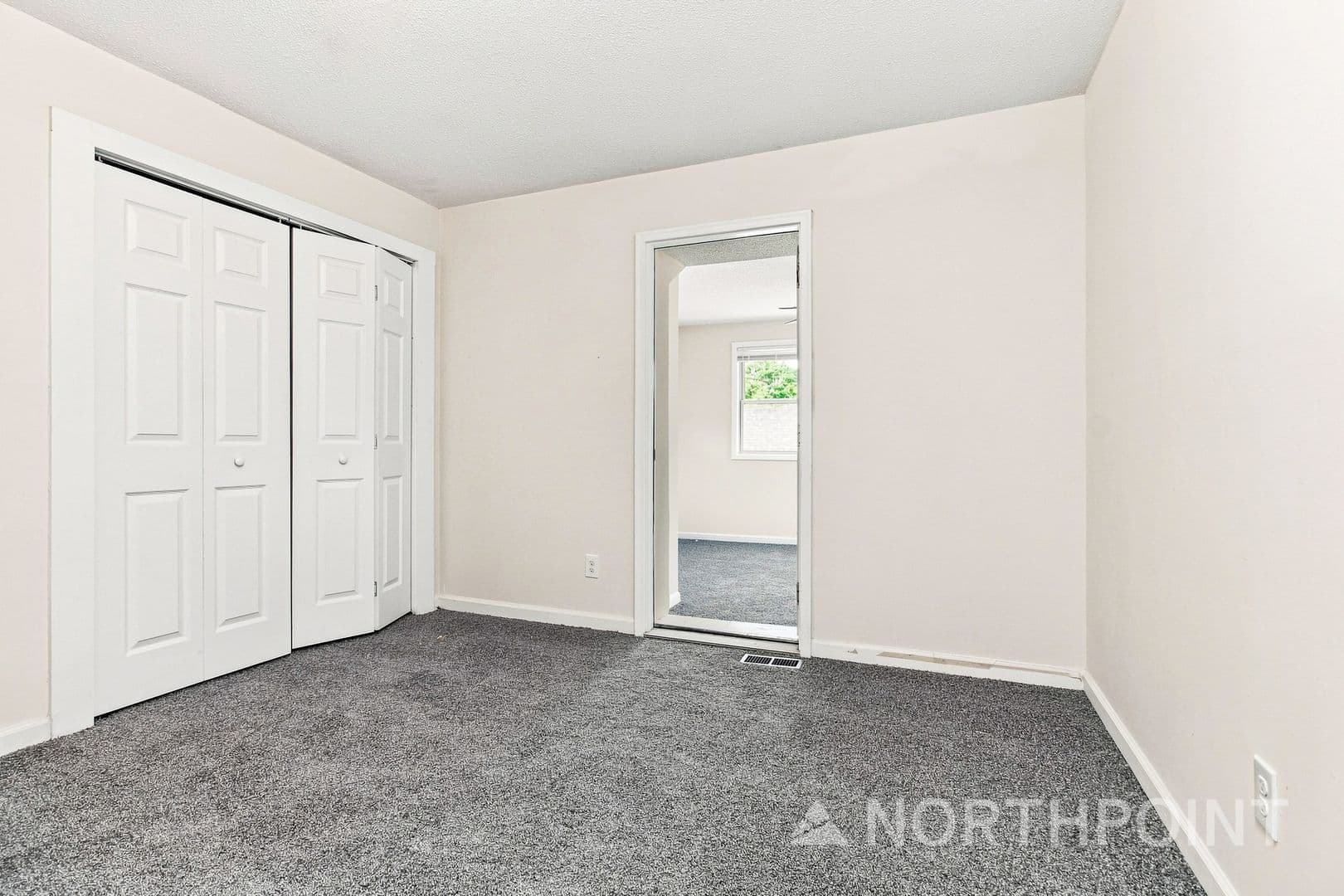 Lexington House: 236 Pleasant View Dr