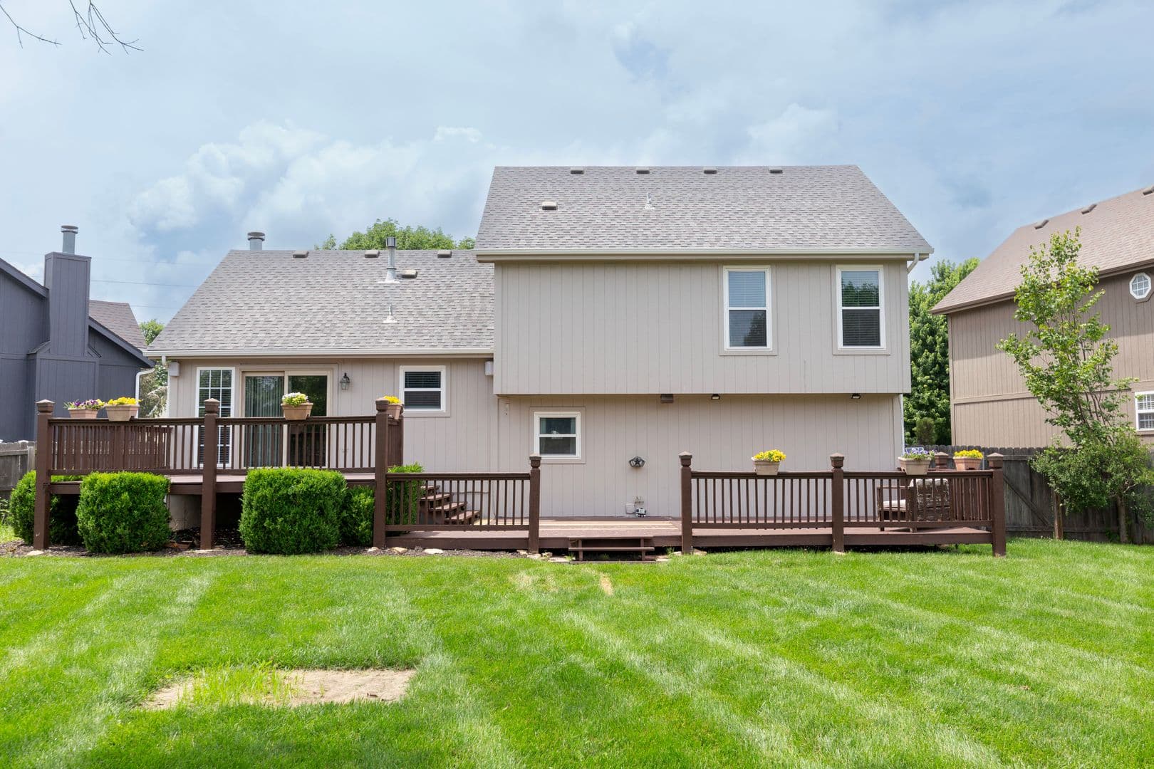 Olathe House: 16131 S Matt Ct