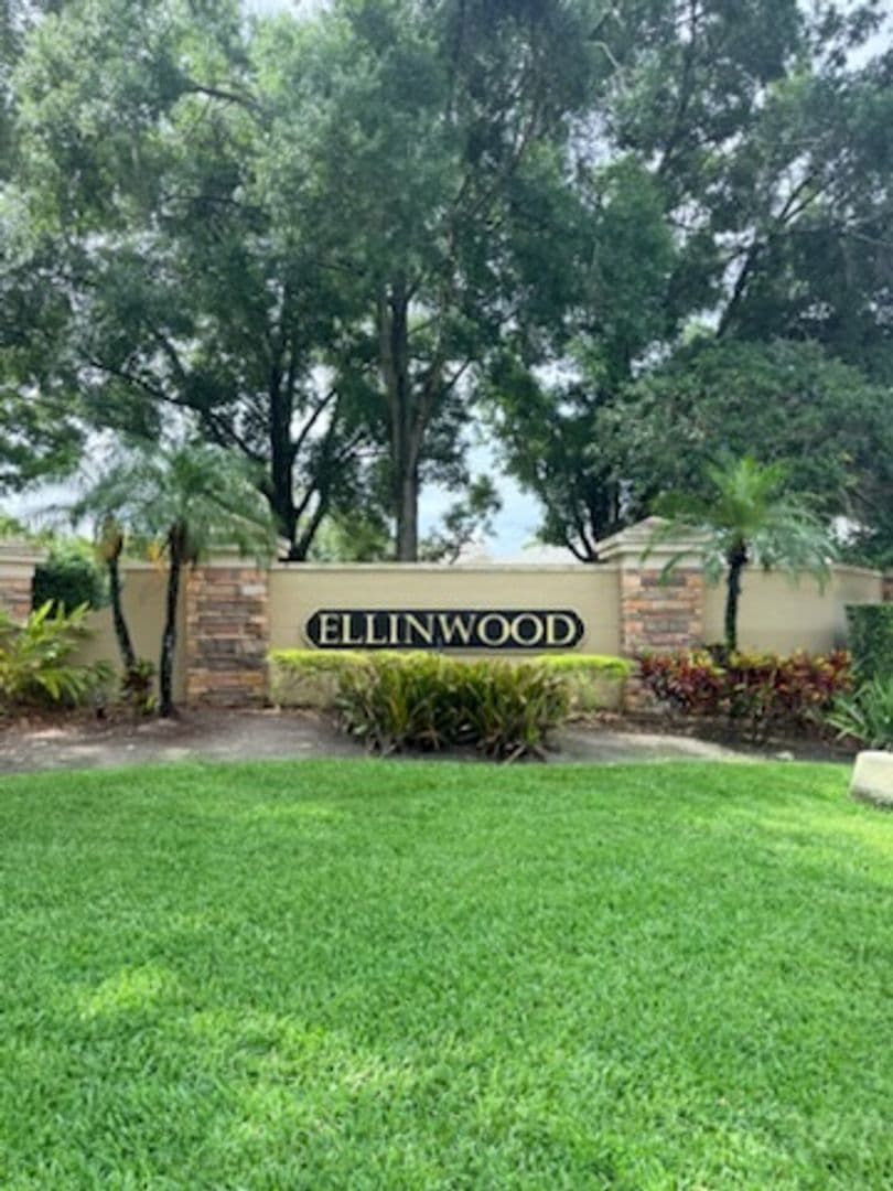 Palm Harbor House: 4351 Ellinwood Blvd