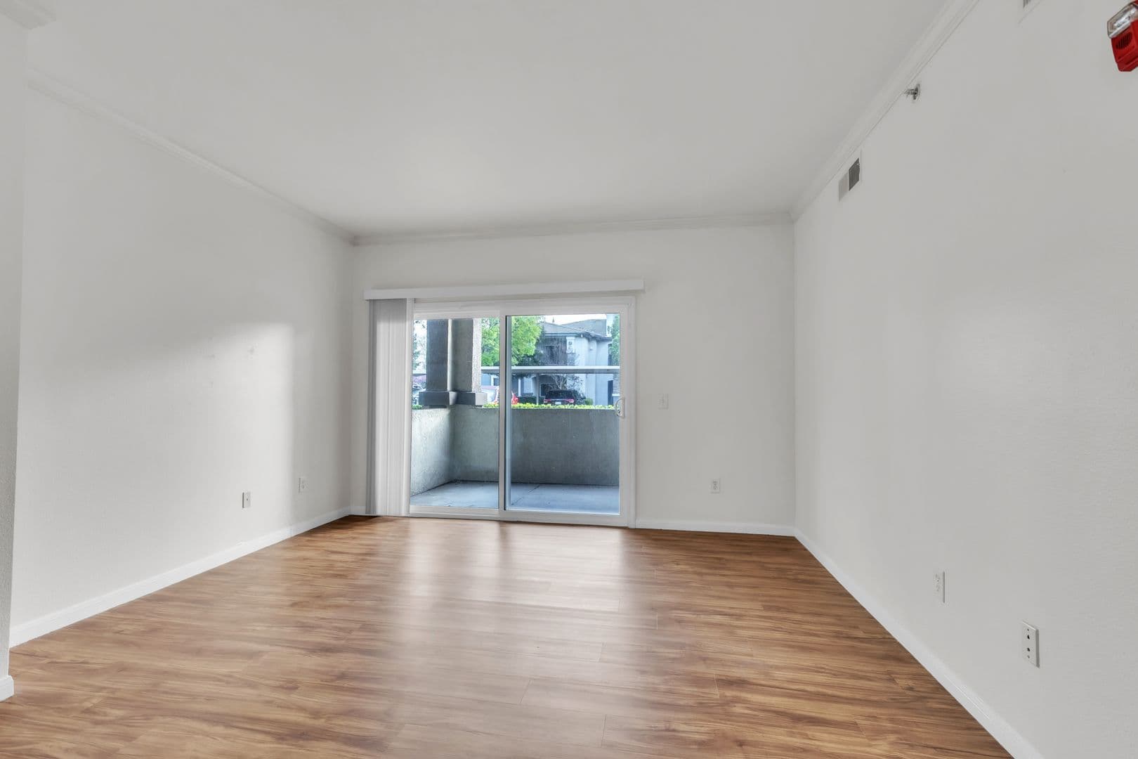 Roseville Apartment: 701 Gibson Dr