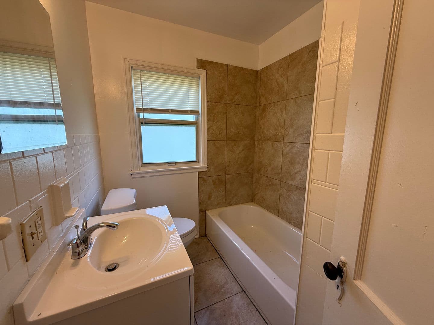 Columbus House: 3091 E 13th Ave