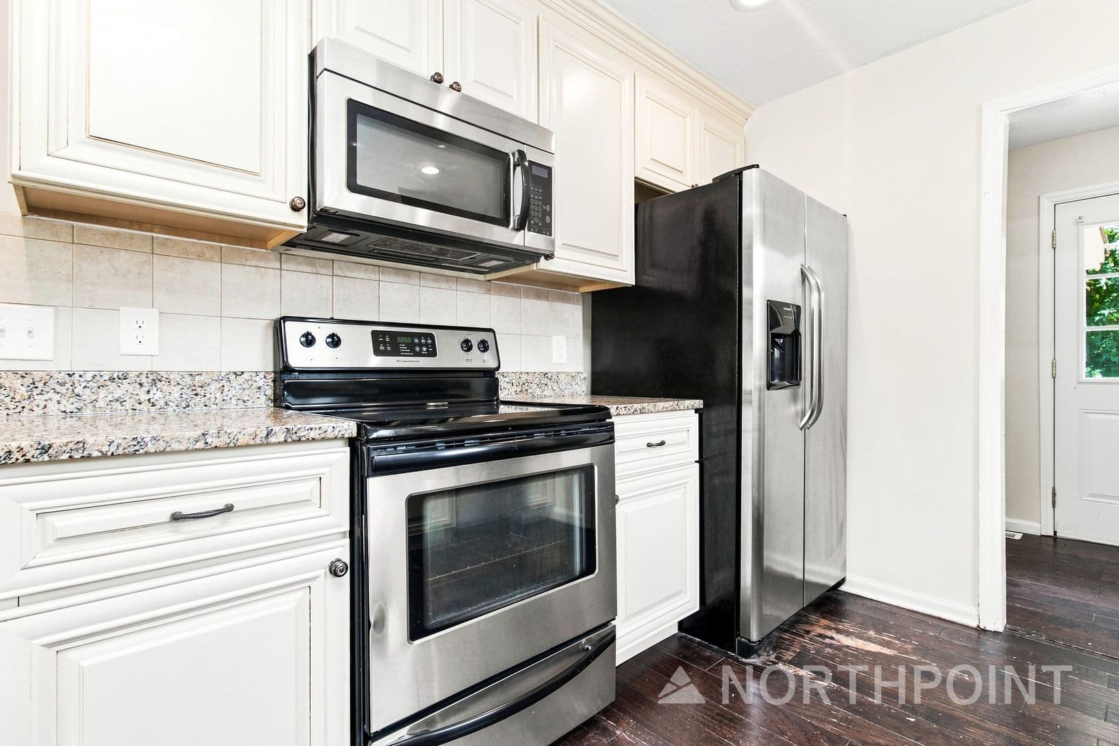 Lexington House: 236 Pleasant View Dr