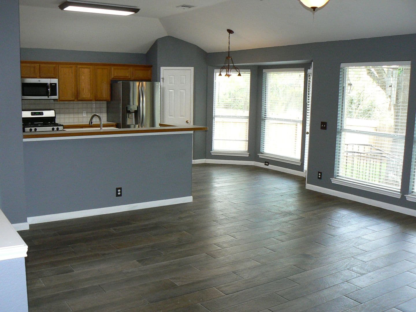 Cedar Park House: 1223 Red Ranch Cir