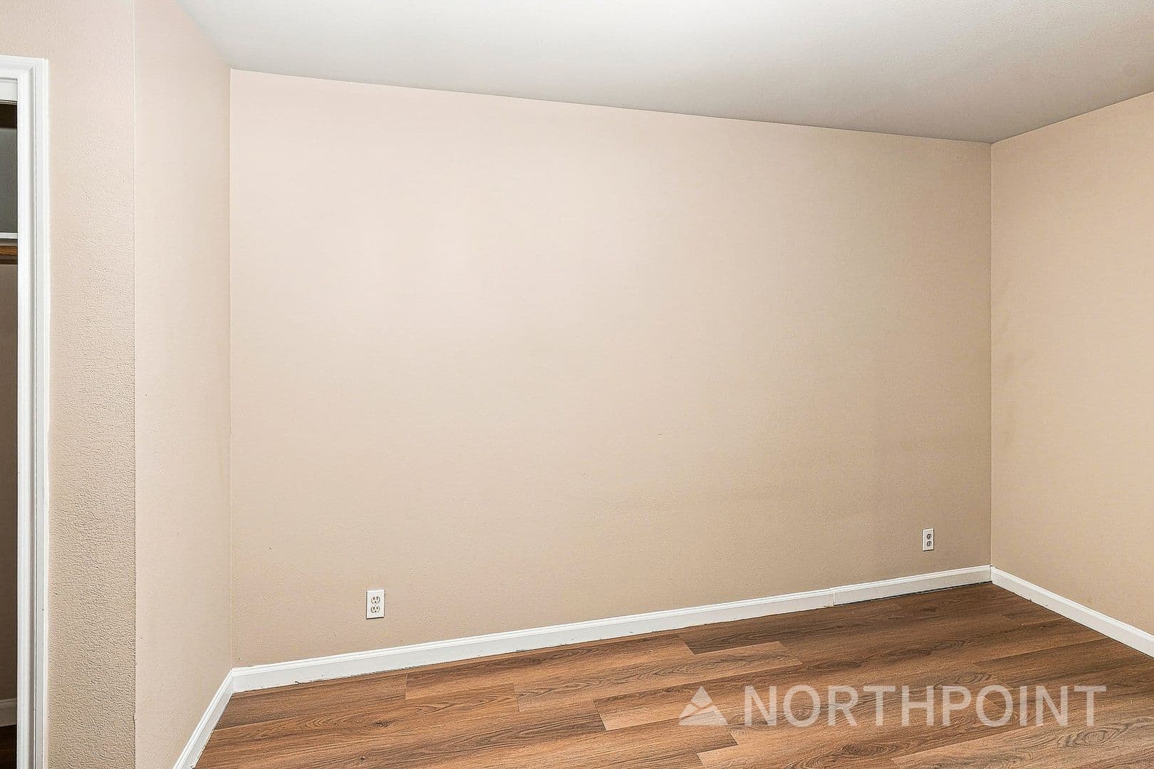 Leander Apartment: 413 Lion Dr
