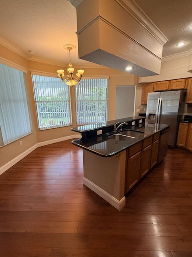 Palm Harbor House: 4351 Ellinwood Blvd