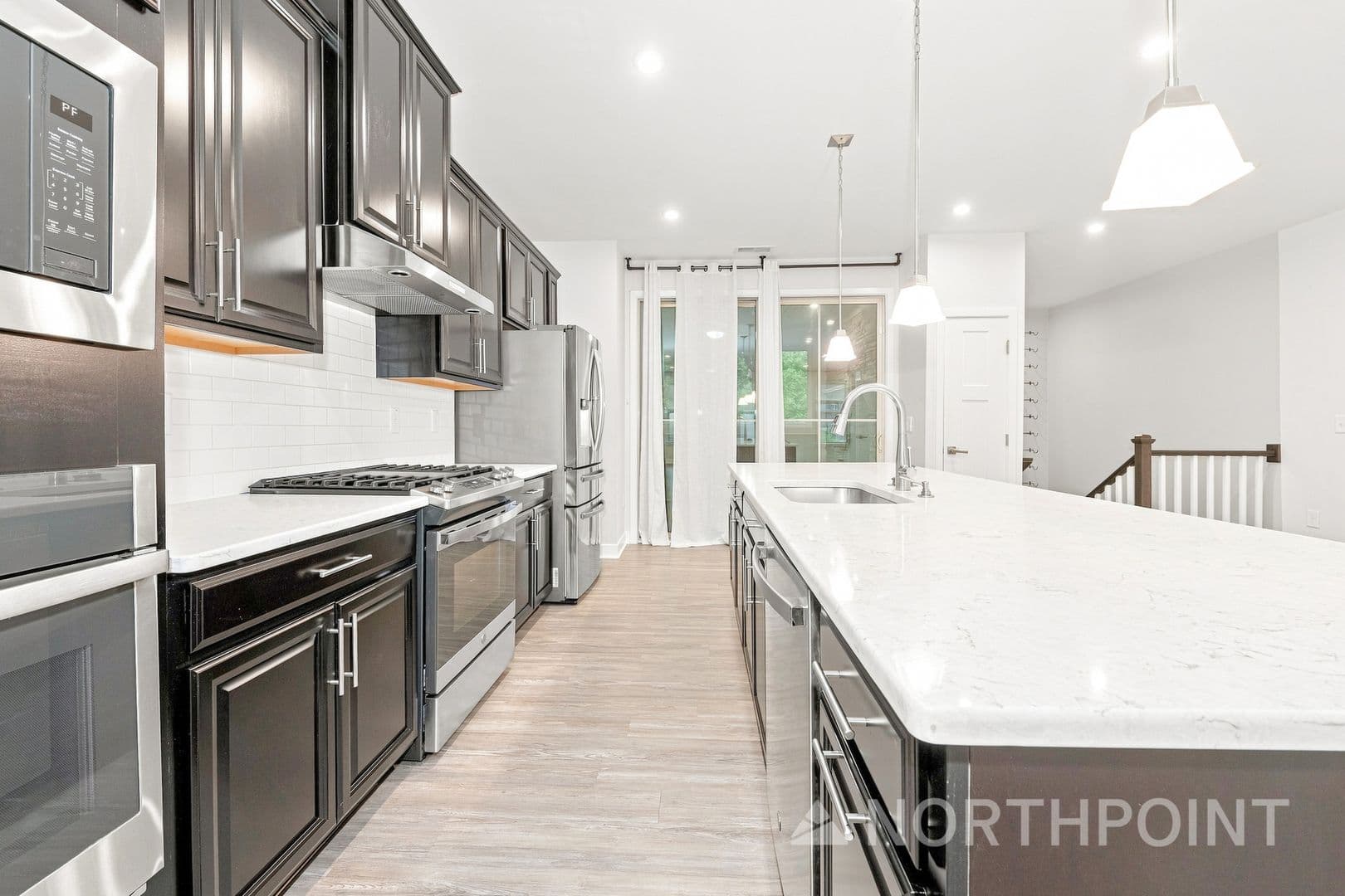Cary Townhome: 934 Channing Park Cir
