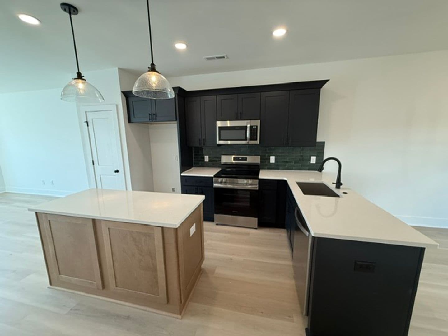 Charlotte Townhome: 6020 Old Pineville Rd