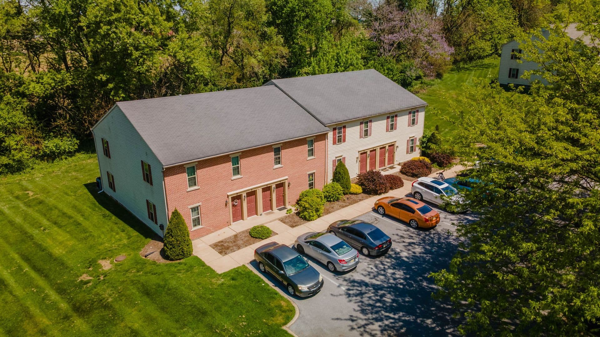 Lancaster Apartment: 405 Judie Lane