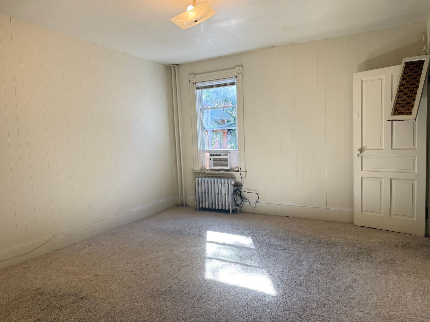 Lancaster House: 348 E. New St. Apt. 2
