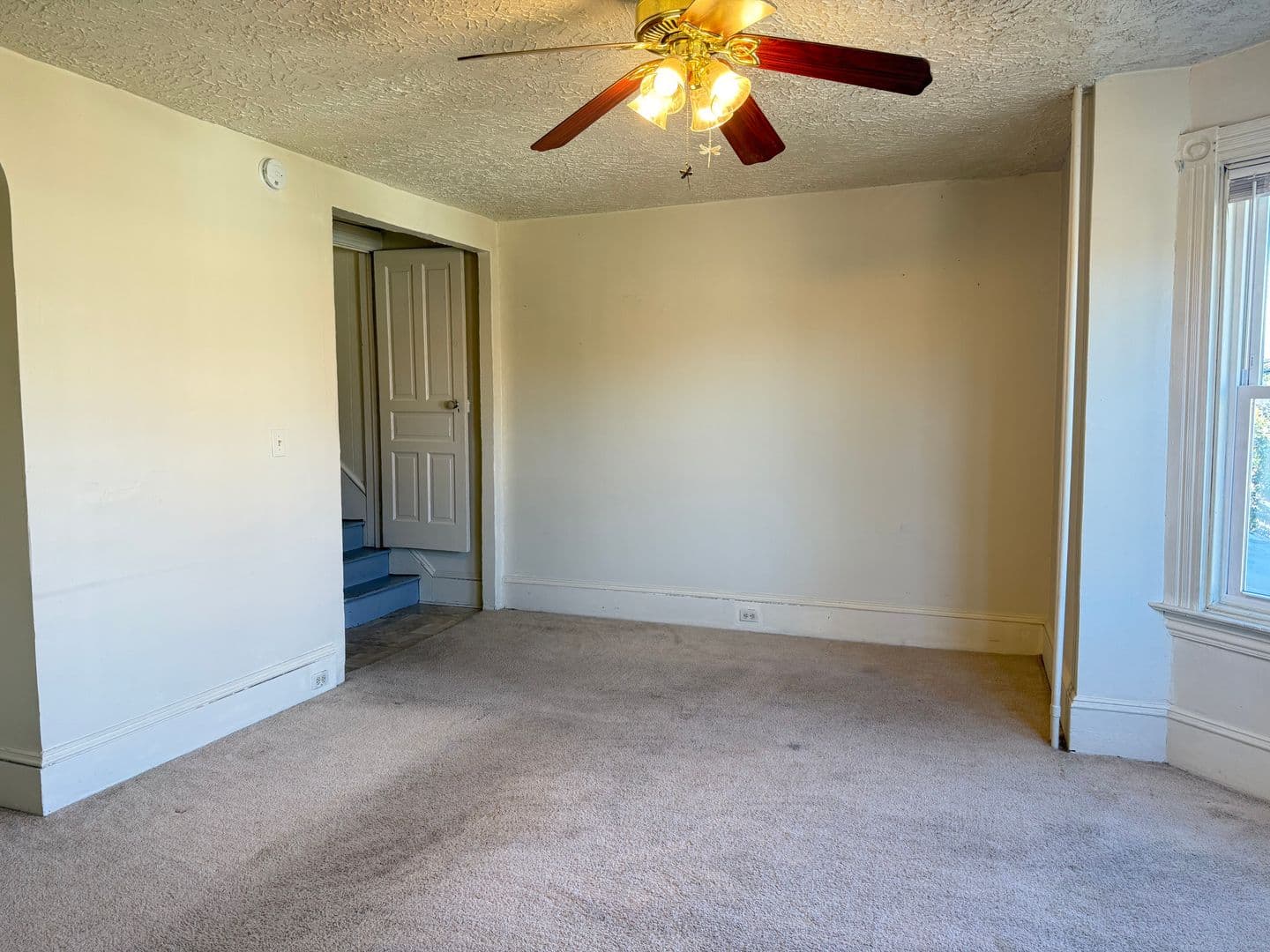 Lancaster House: 348 E. New St. Apt. 2
