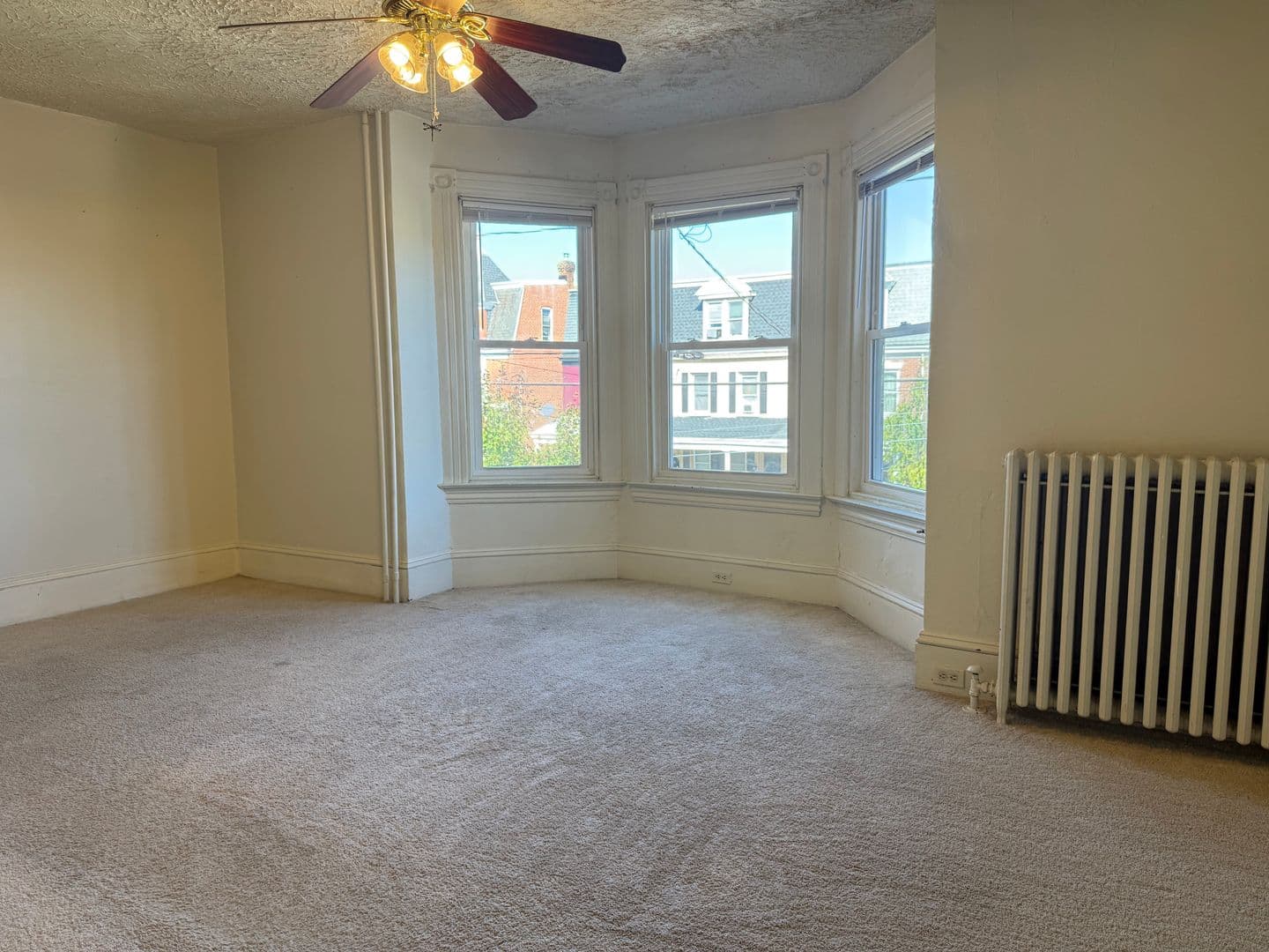 Lancaster House: 348 E. New St. Apt. 2